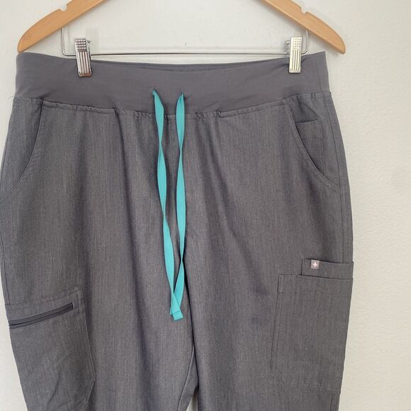 FIGS Kade Cargo Scrub Pants Women’s XL Gray Elastic Waist Drawstring Set of 2 - Picture 10 of 11